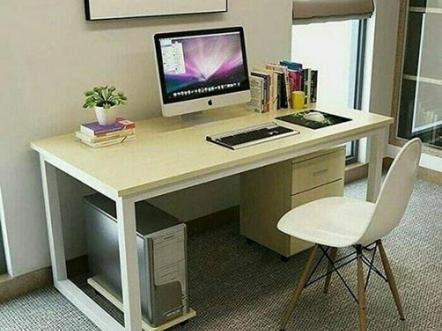 Set Meja Kerja Kantor Kursi dan Laci - 1